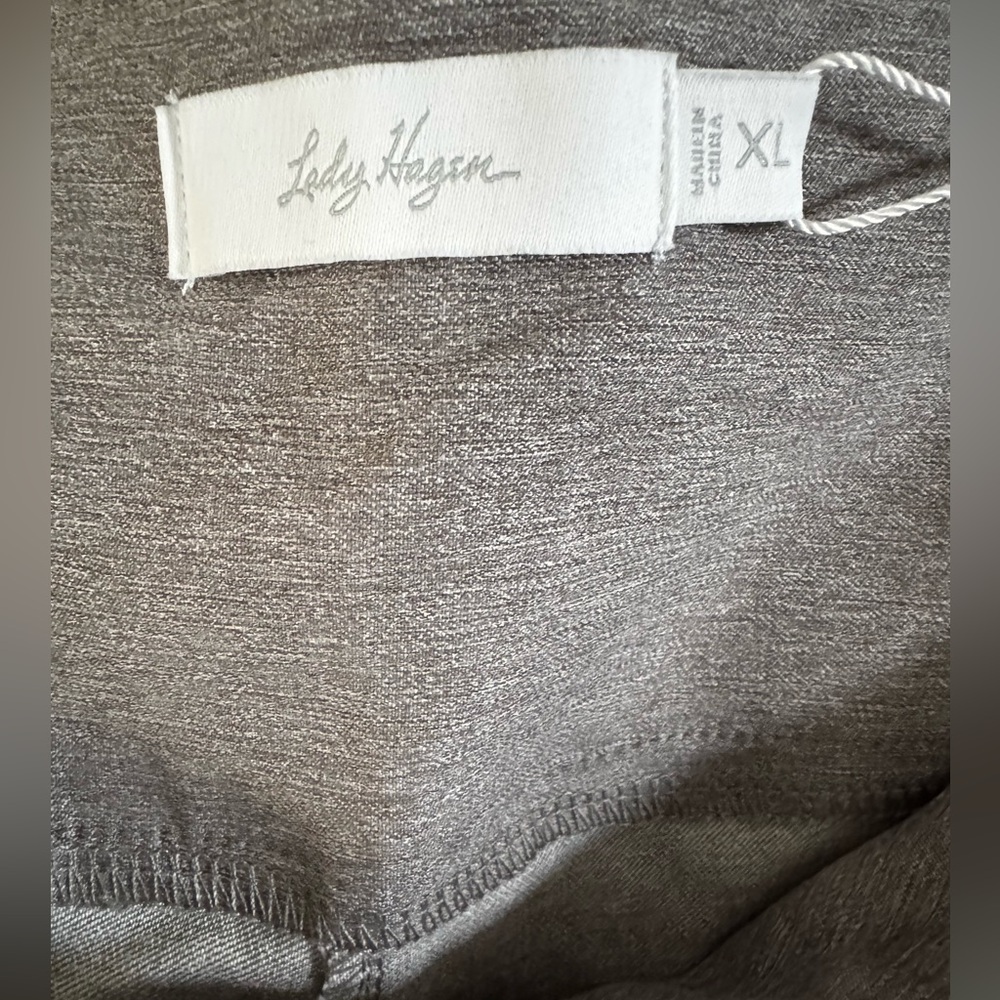 Lady Hagen Gray Athletic Shorts Relaxed Fit - Picture 5 of 6